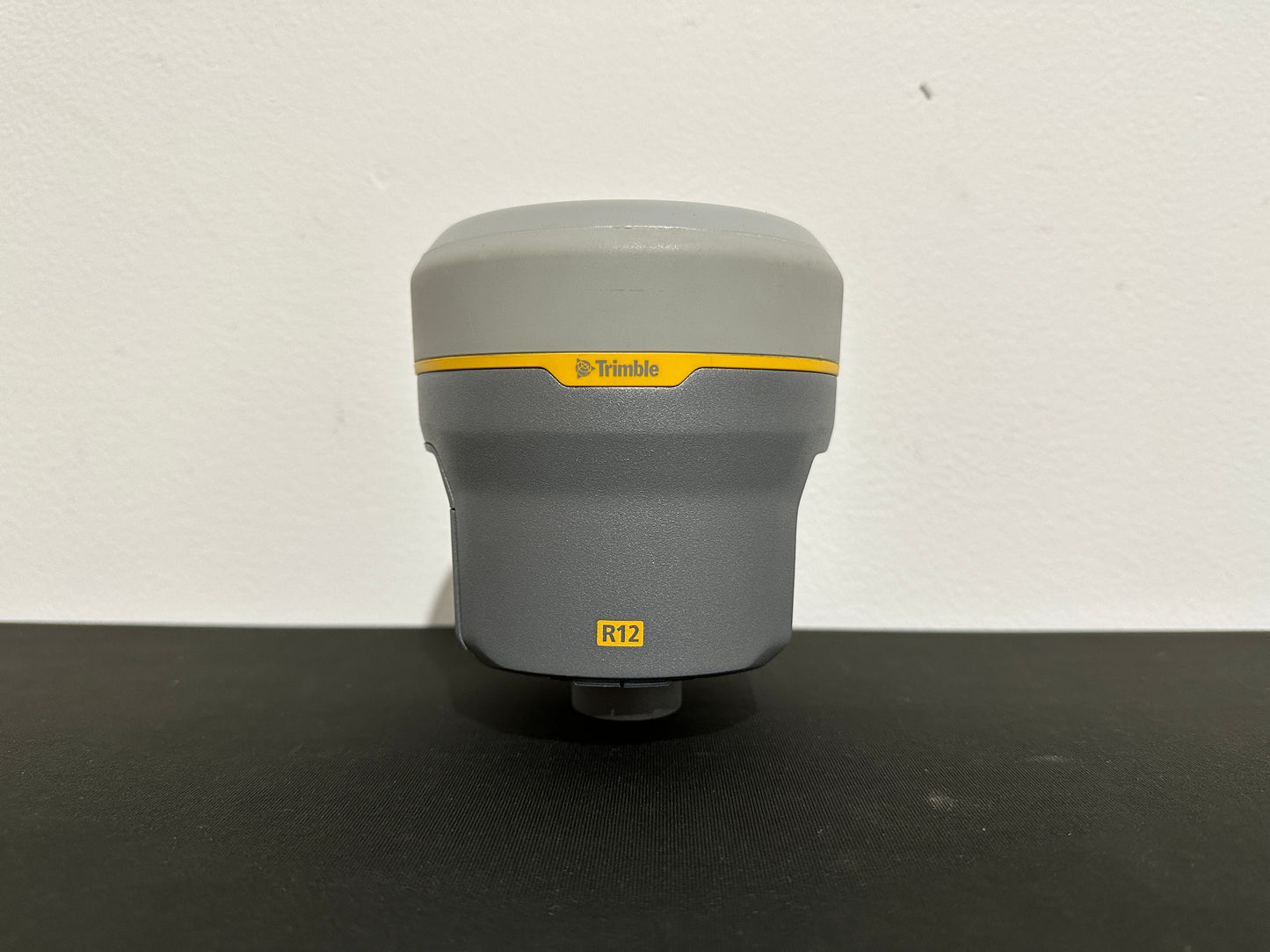 Trimble R12 w/ -60 Radio