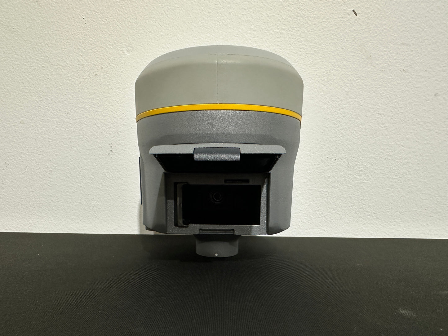 Trimble R12 w/ -60 Radio