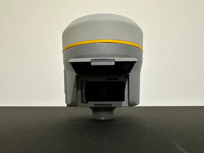 Trimble R12 w/ -60 Radio