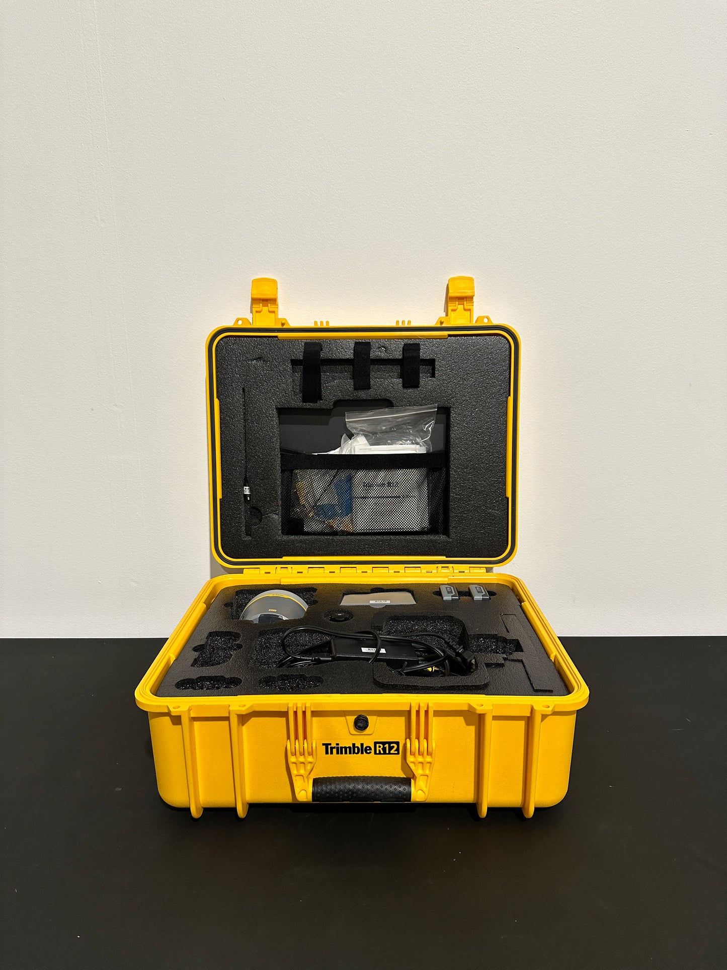 Trimble R12 w/ -60 Radio