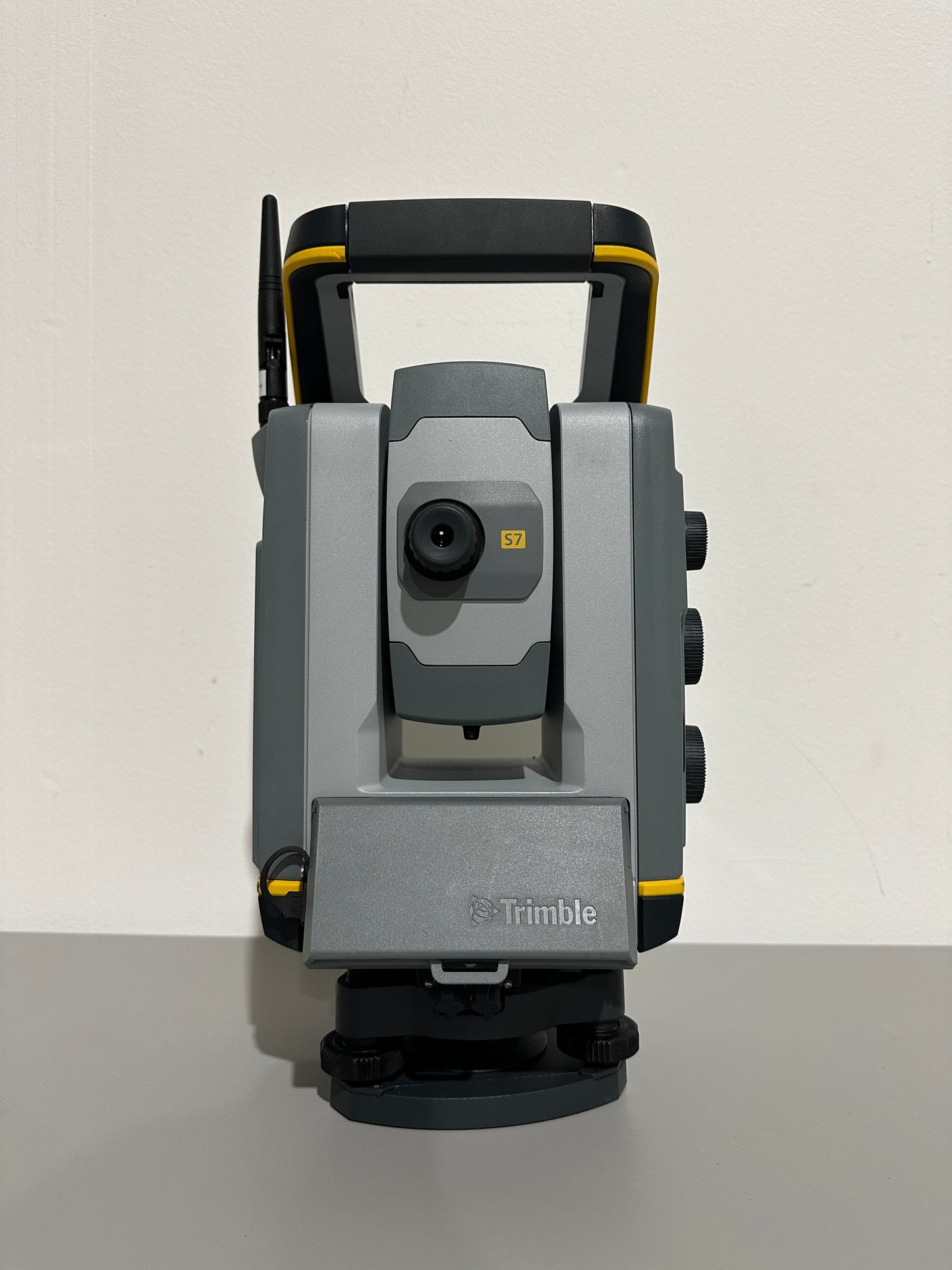 Trimble S7 1" Robotic, DR Plus, Trimble VISION, FineLock, Scanning Capable w/ Trimble Protected Premium