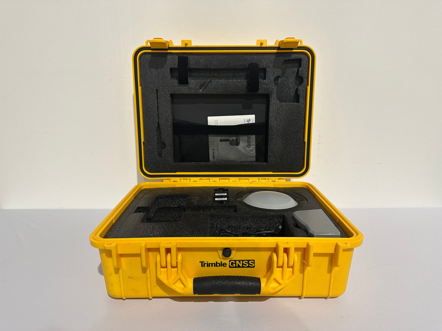 Trimble R580 GNSS Receiver - Centimeter Mode w/ Radio w/ Trimble Protected Premium