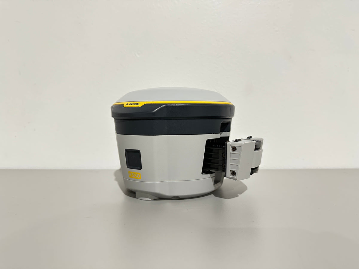 R580 CM GNSS Rover